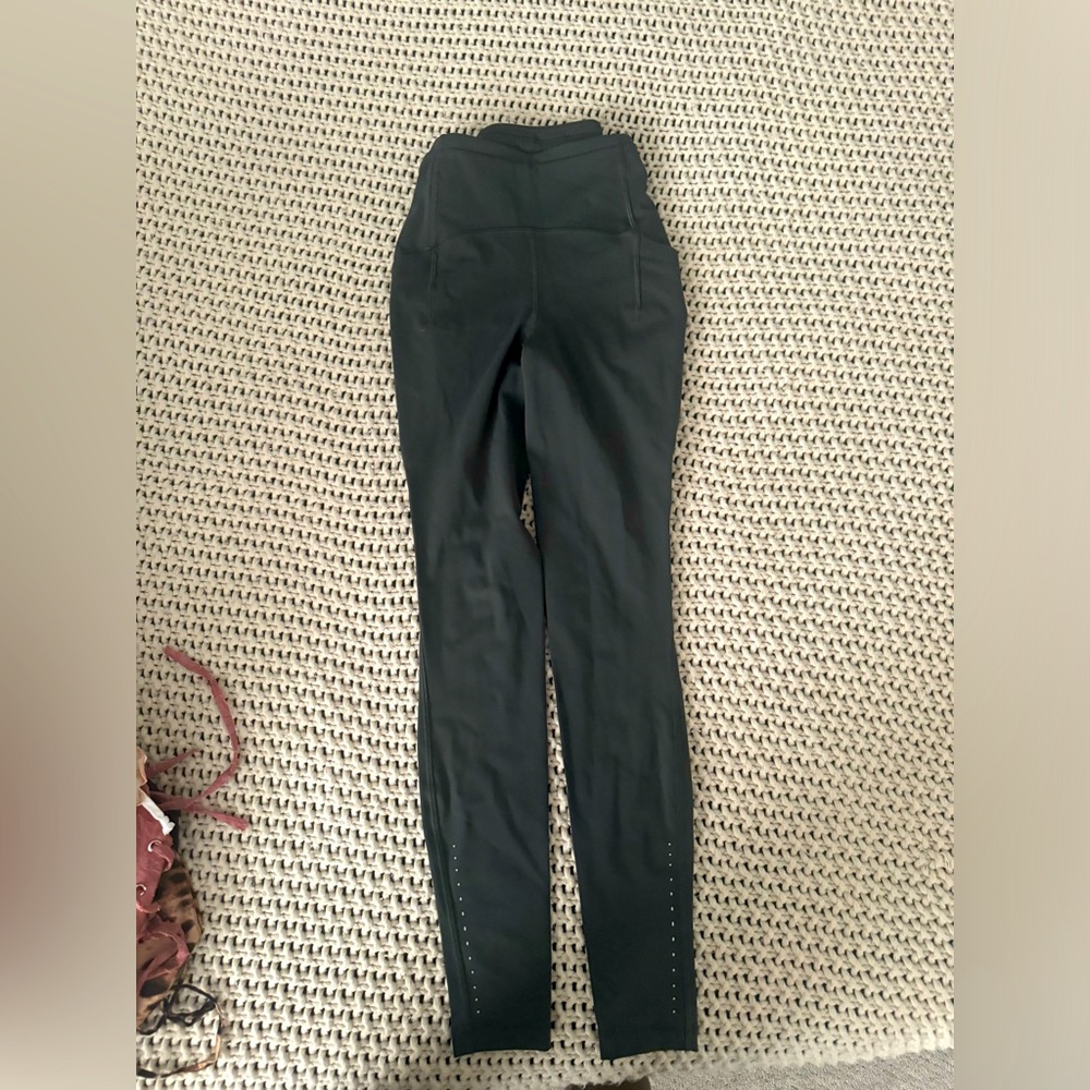 High waisted Grey Lululemon Leggings with pockets